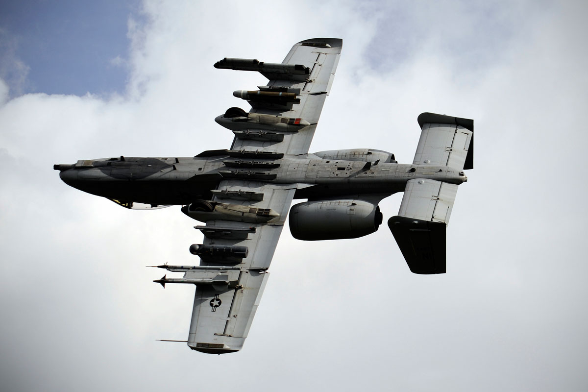 a-10-thunderbolt-ii_001